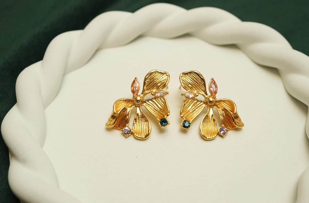 Élan Bloom Earrings - view 1