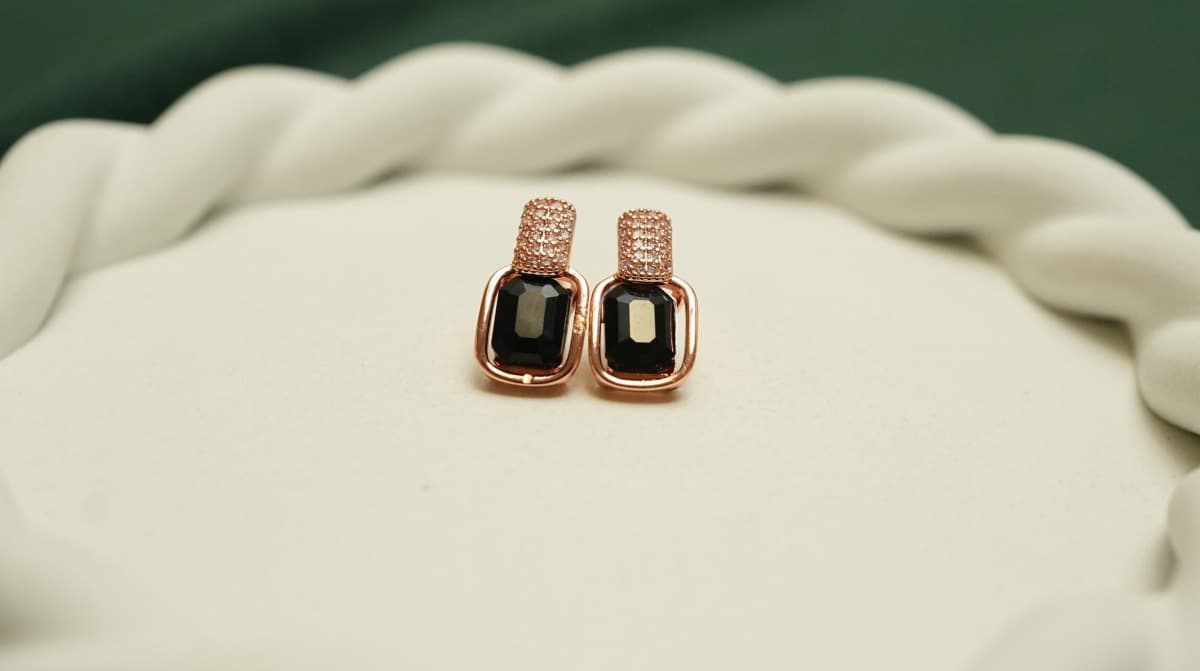 Noir Éclat Earrings - view 2
