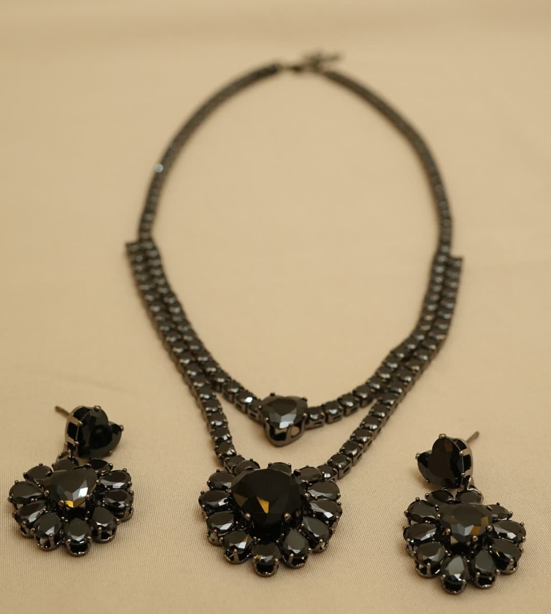 Onyx Noir Statement Set - view 1