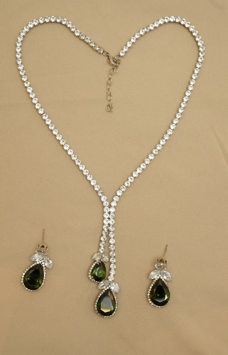 Verdant Elegance Necklace Set - view 1