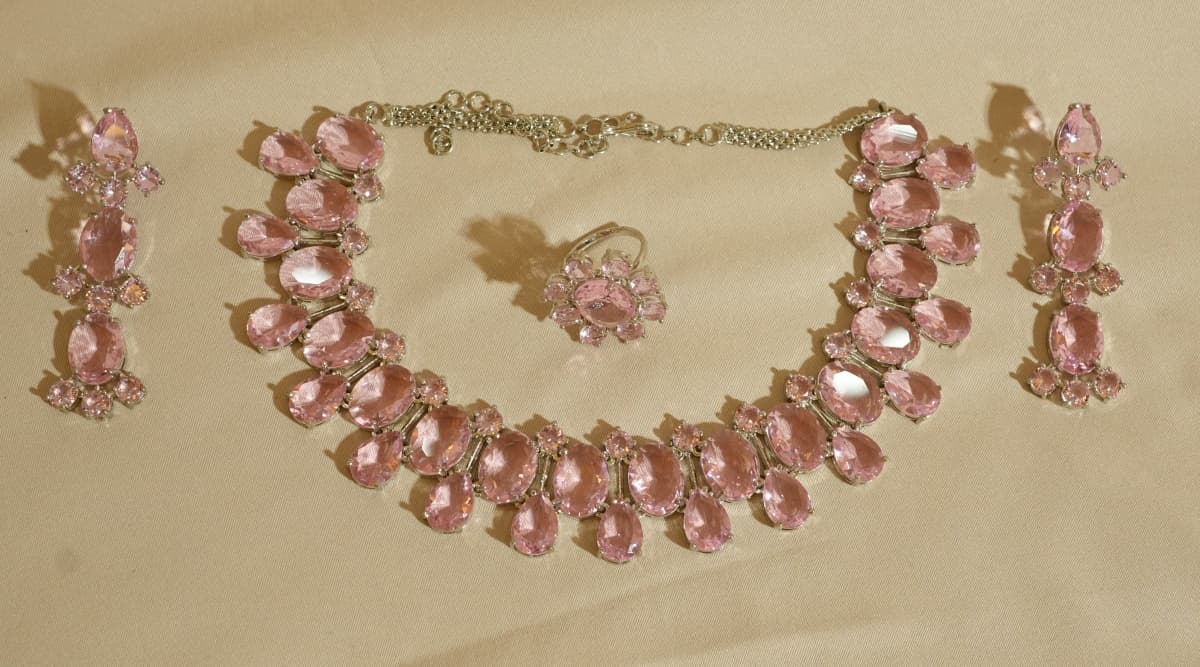 Blush Royale Jewelry Set - view 1