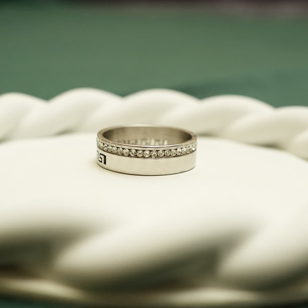 Élan Crystal Band Ring - view 1