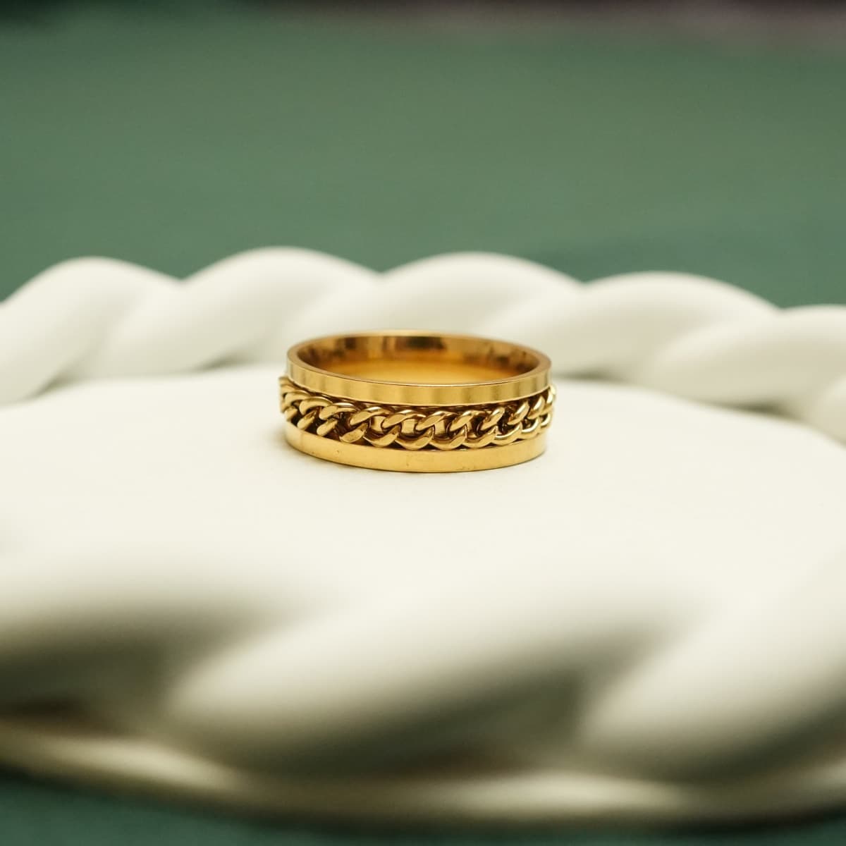 Interlock Chain Luxe Ring - view 1